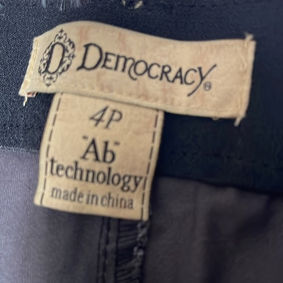 NWT Women’s Democracy “Ab” Technology Jeggings in Black& Gray Camo Size 4P - Picture 10 of 15